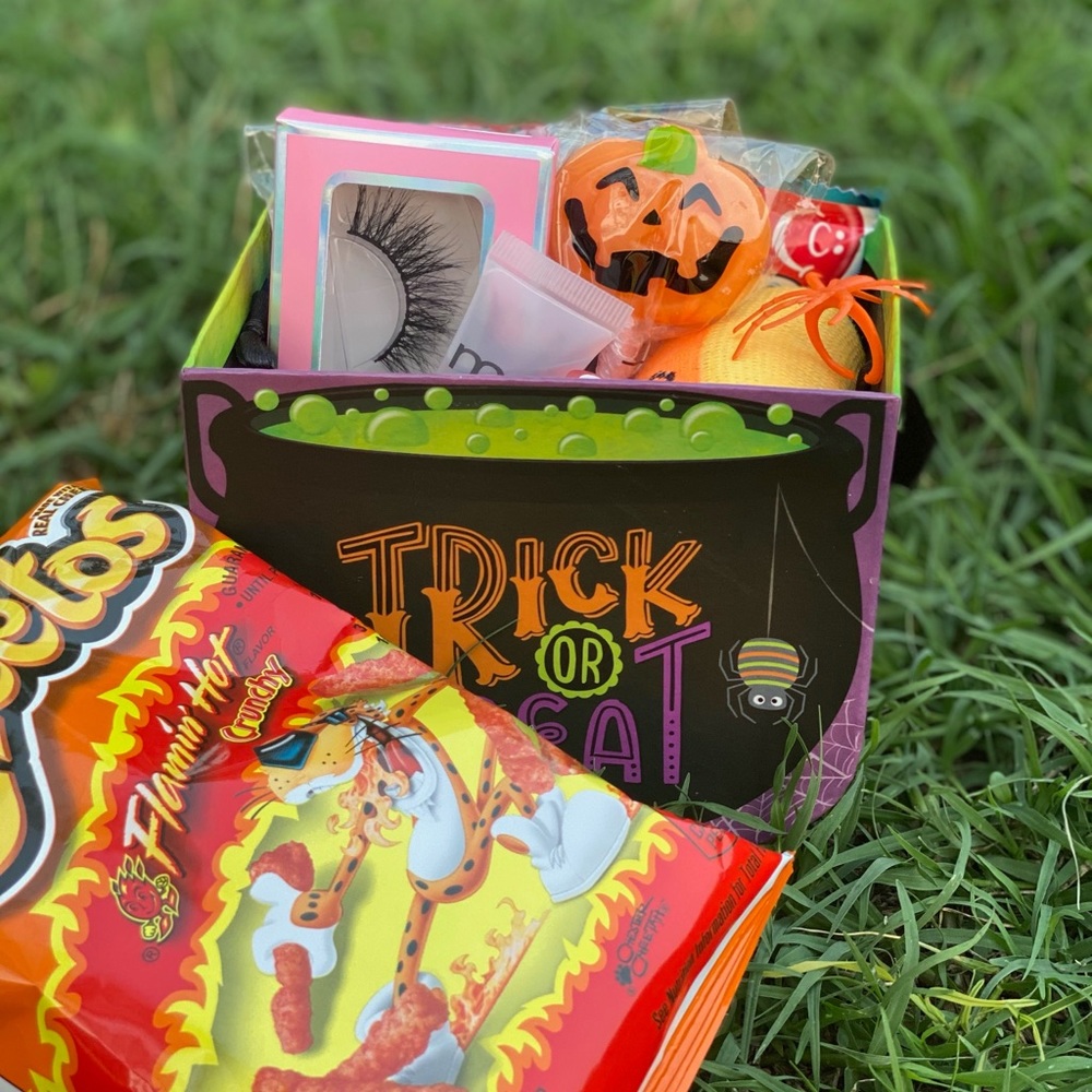Spooky Baskets - Picture 3 of 3